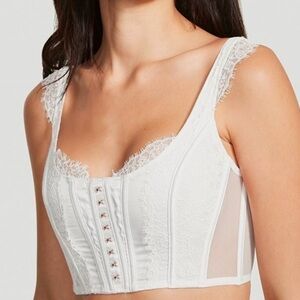 Victoria’s Secret Hook and Eye White Unlined Lace Up Corset Bustier Top Small